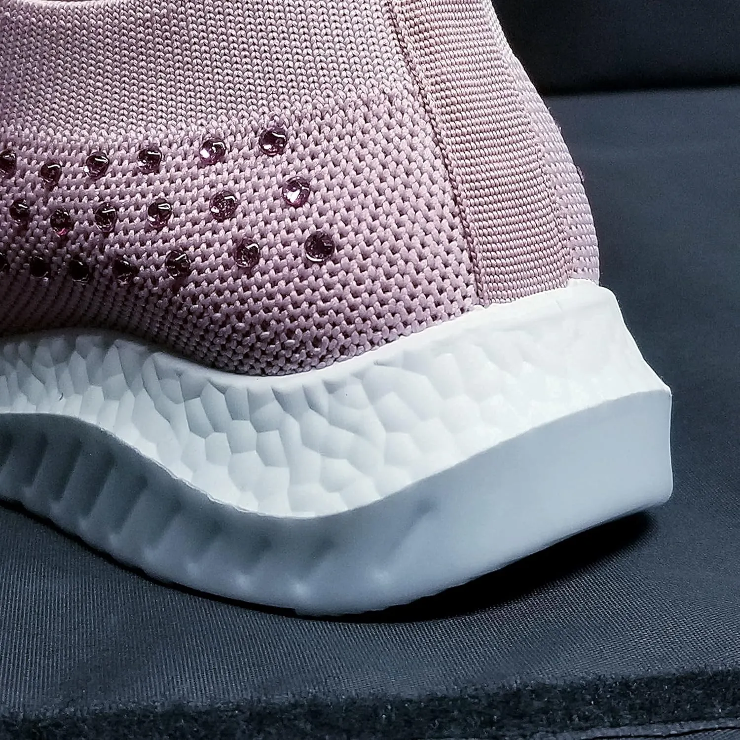 7K Slip On Sneakers for Women, Ultra Light Fashion Tennis Shoes, Breathable Mesh Fabric
