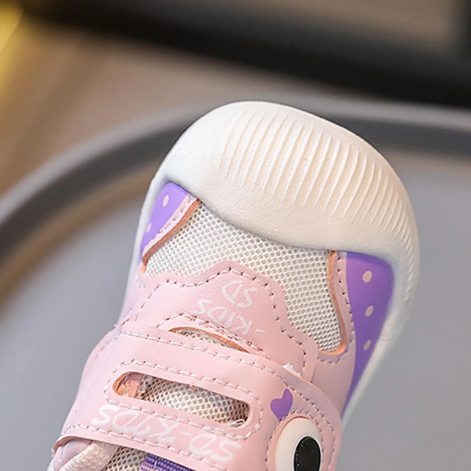 Baby Infant First Walking Sneakers Squeaky Hook Loop Non Slip First Walking Sport Shoes Toddler Newborn Breathable Casual