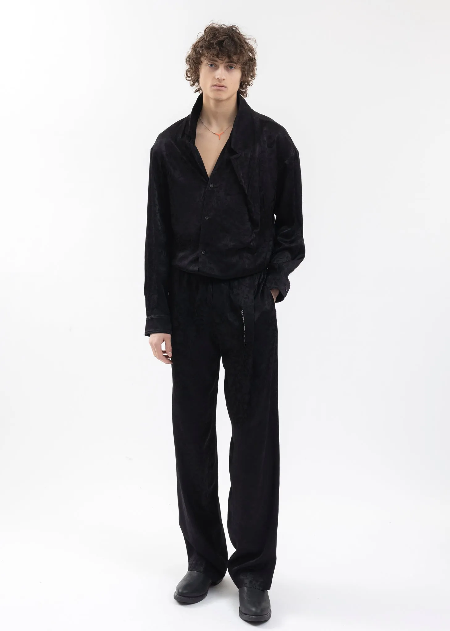 BLACK TWISTED LAPEL SHIRT