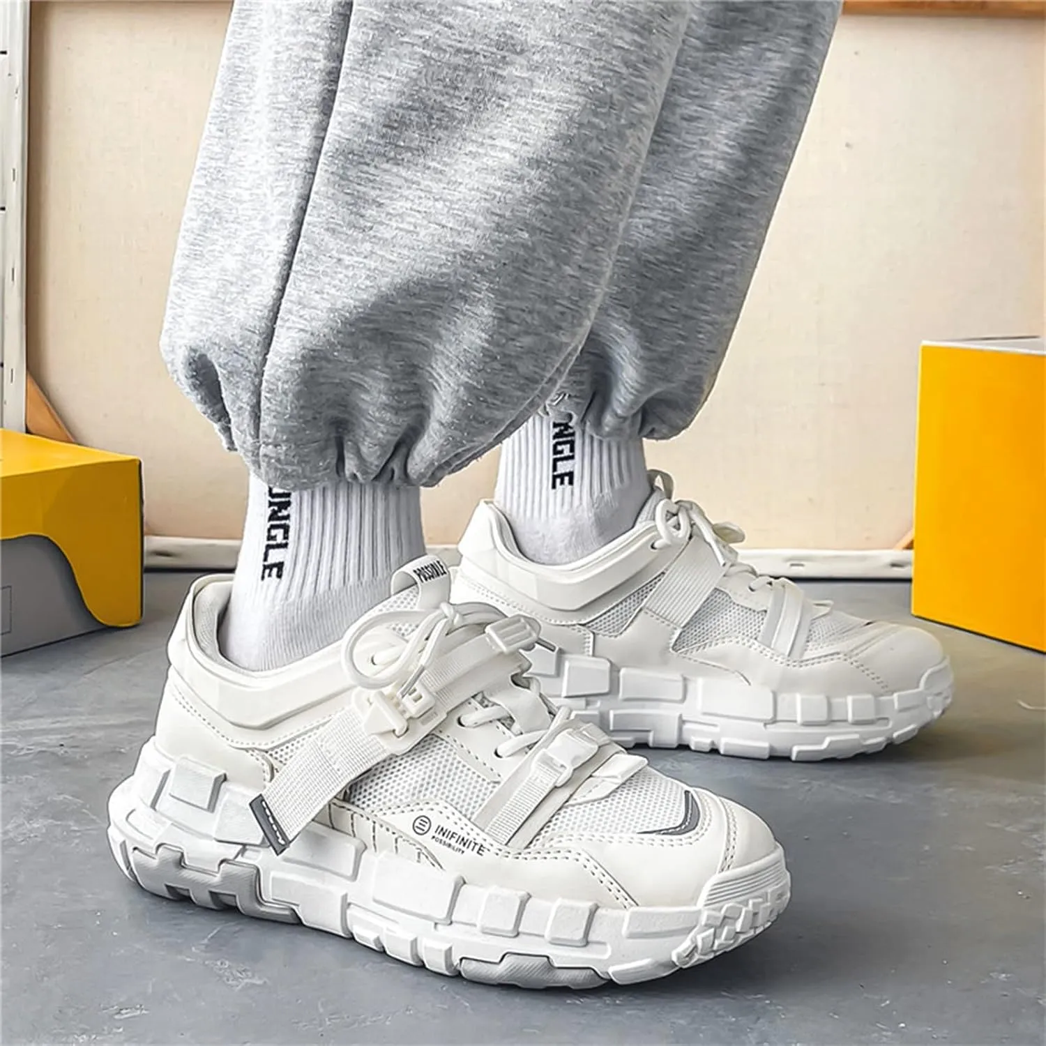 BORAMAX Slip On Fashion Sneakers Men's Breathable Running Shoes Men's Walking Shoes Retro Loafers Sports Shoes