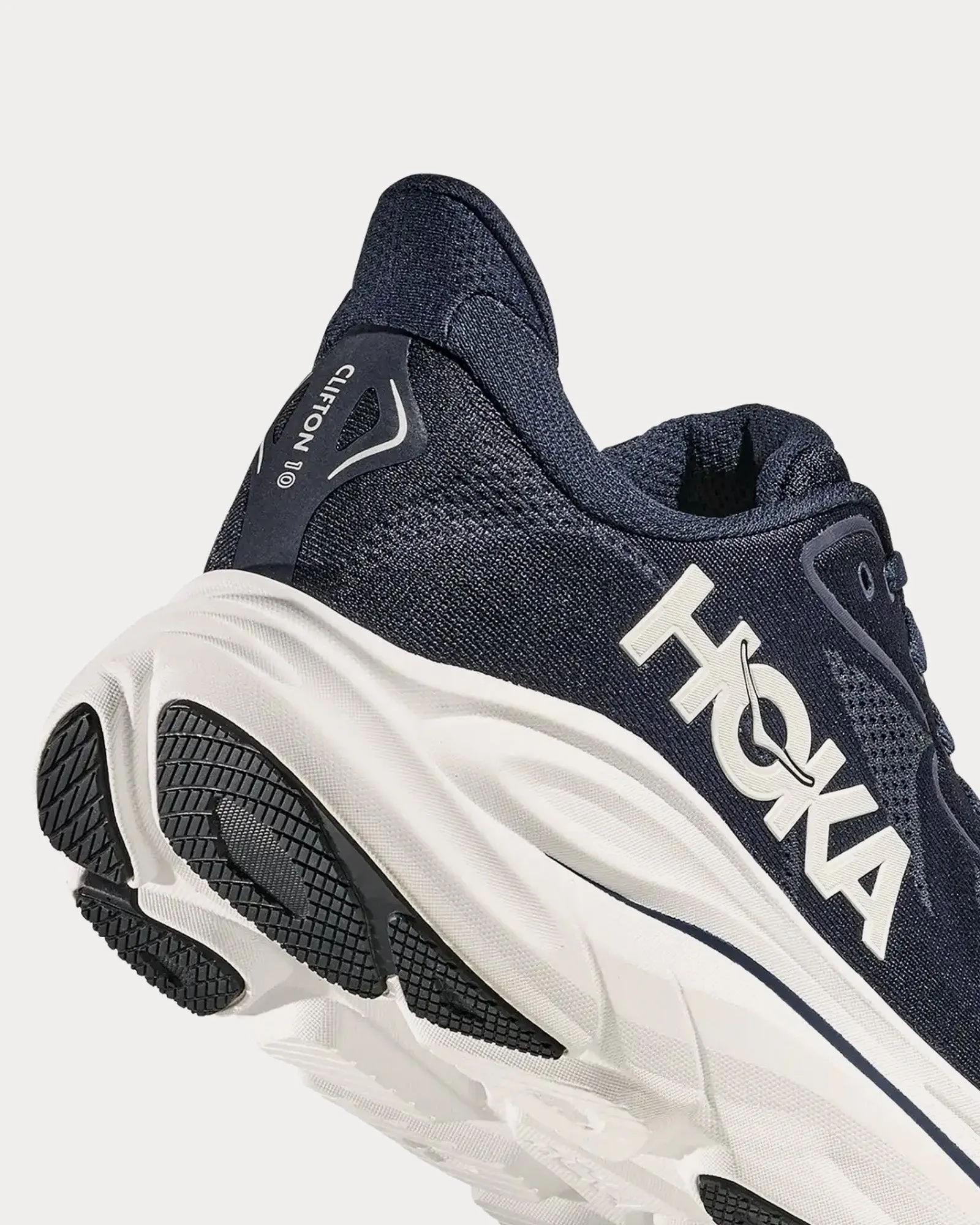Clifton 10 Navy / White Running Shoes