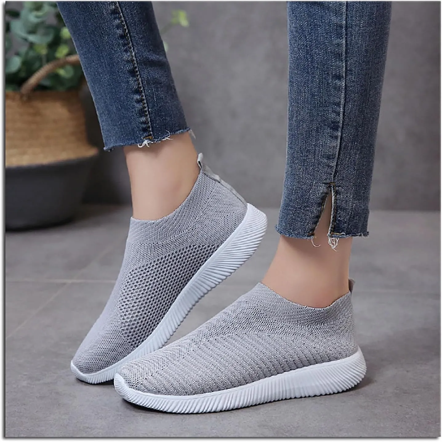 DESESE Womens Walking Shoes Slip On Casual Mesh Breathable Running Sneakers Lightweight Tennis Yoga Shoes Comfort Elastic Sock Loafers Non-Slip Fall Shoes