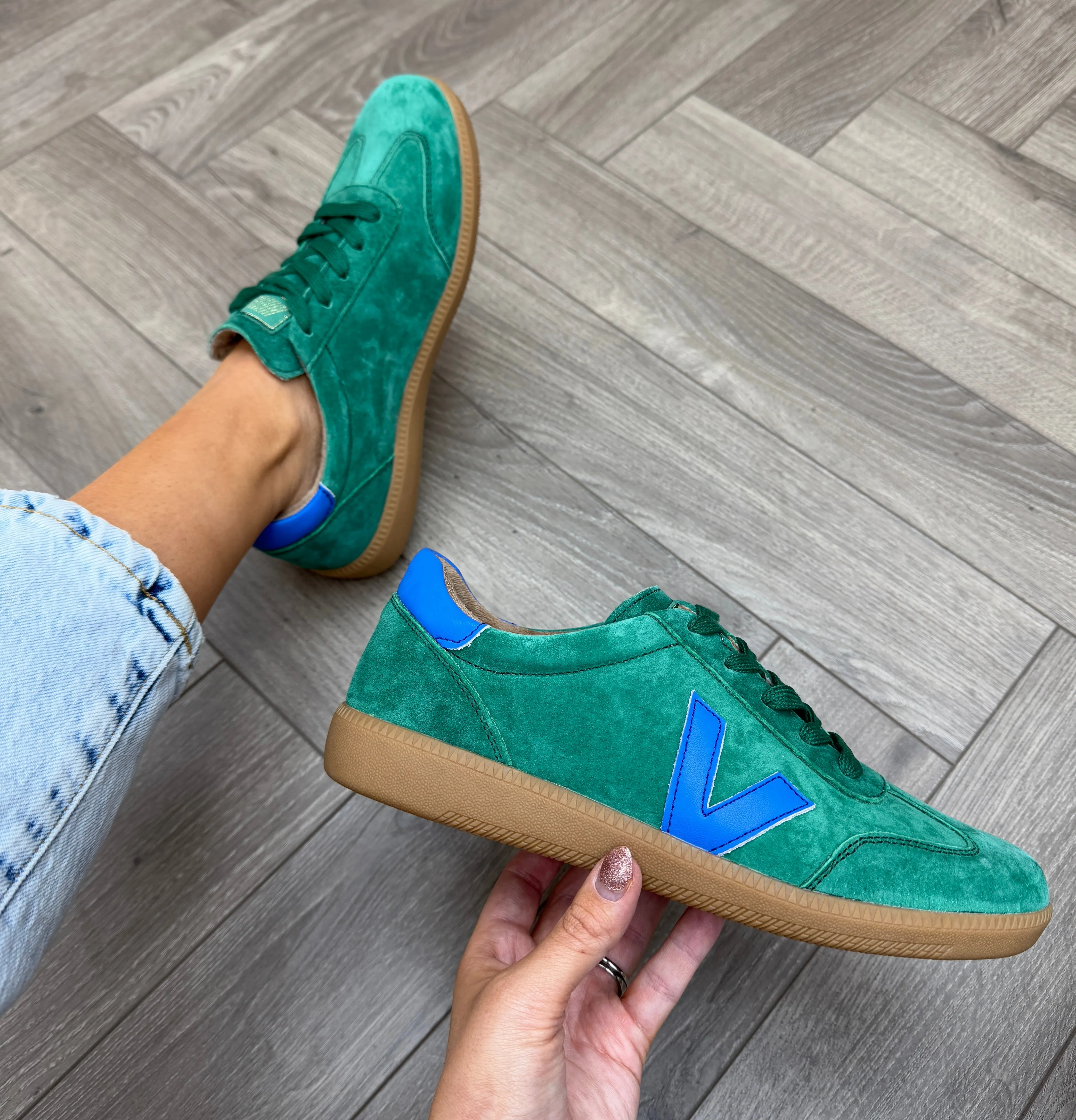 Drilleys (SS25) ‘Seventy’ Trainer With Gum Sole - Strong Green (D3)