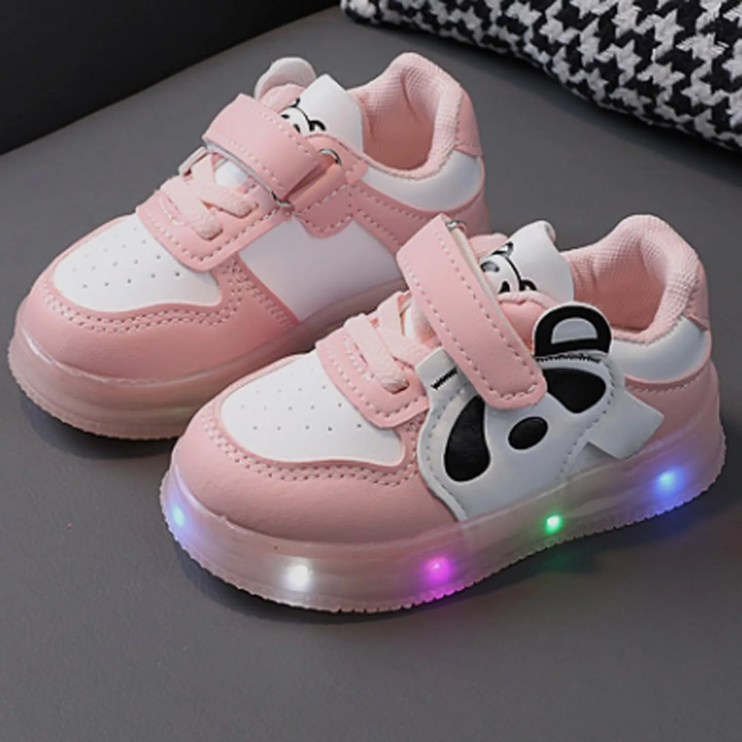 Girls' Sneakers Boys Girls Shoes Kids Tennis Athletic Running Walking Lightweight Light Up Sneakers for Little Kid