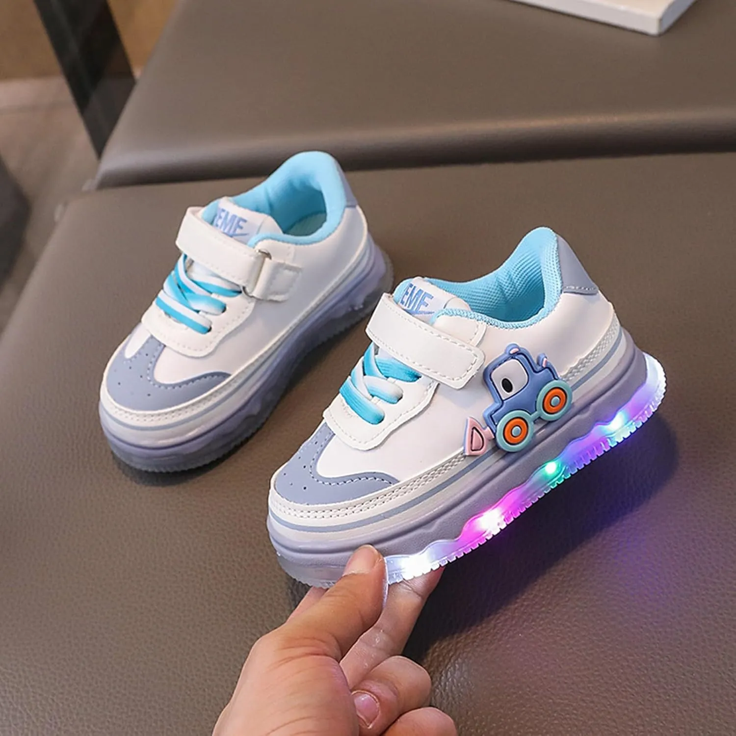 Kids Light Up Flashing Sneaker Athletic Running Shoes Lace-Up Slip-on Sneakers for Boy Girl Outdoor Kids Canvas Shoes