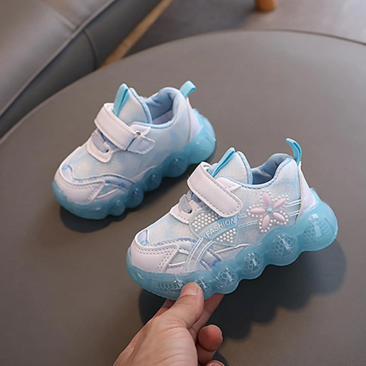 Kids Light Up Shoes Girls Boys Breathable Luminous Soft Sole Running Sports Sneaker Lace-Up Casual Toddler 9 Shoe