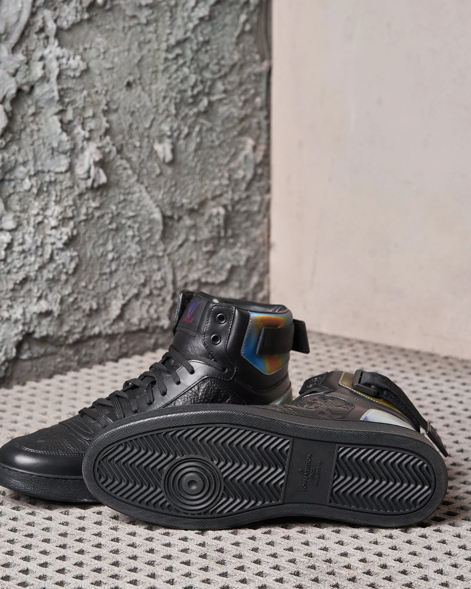 Louis Vuitton Rivoli LV5 high-top monogram sneaker Iridescent MS 0210