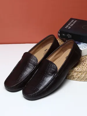 Men Texture Genuine Leather Brown Loafers