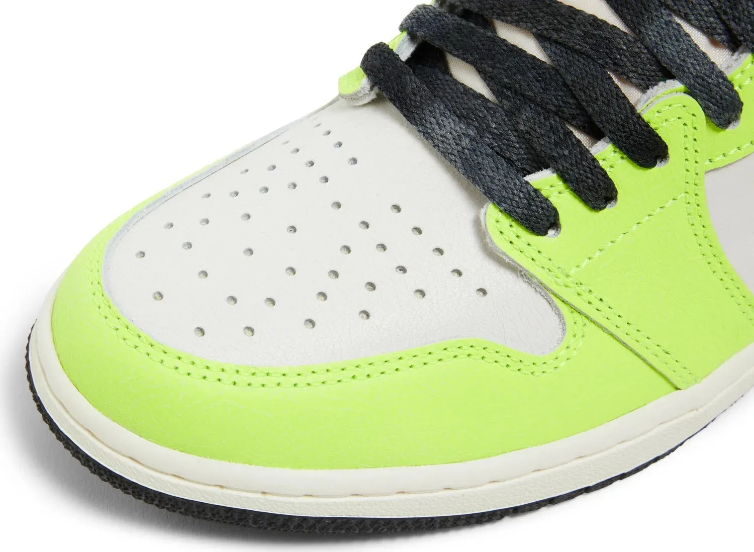 Nike Air Jordan 1 Retro High OG sneakers, light green/black/white
