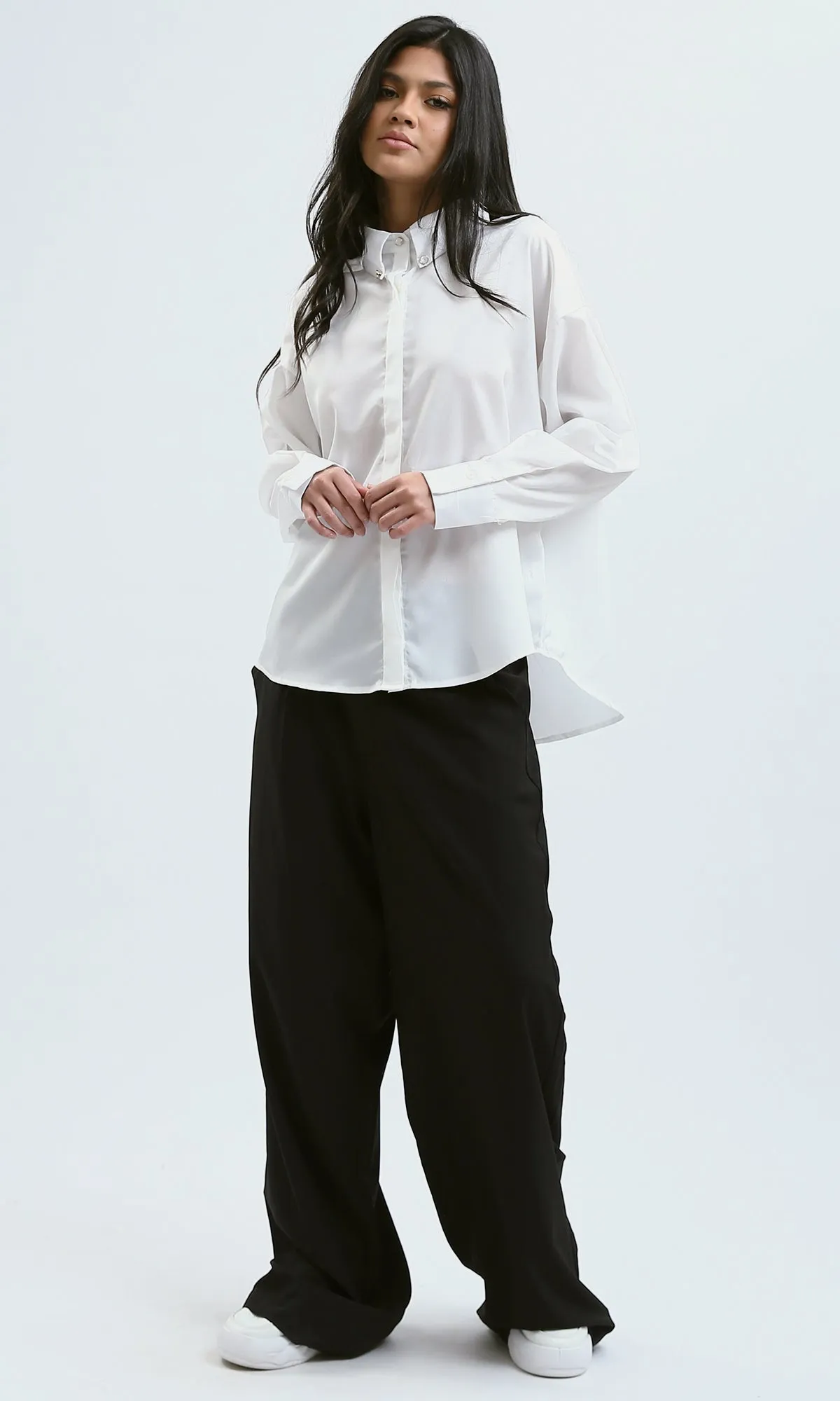O183093 Long Sleeves Solid White Shirt With Hidden Buttons
