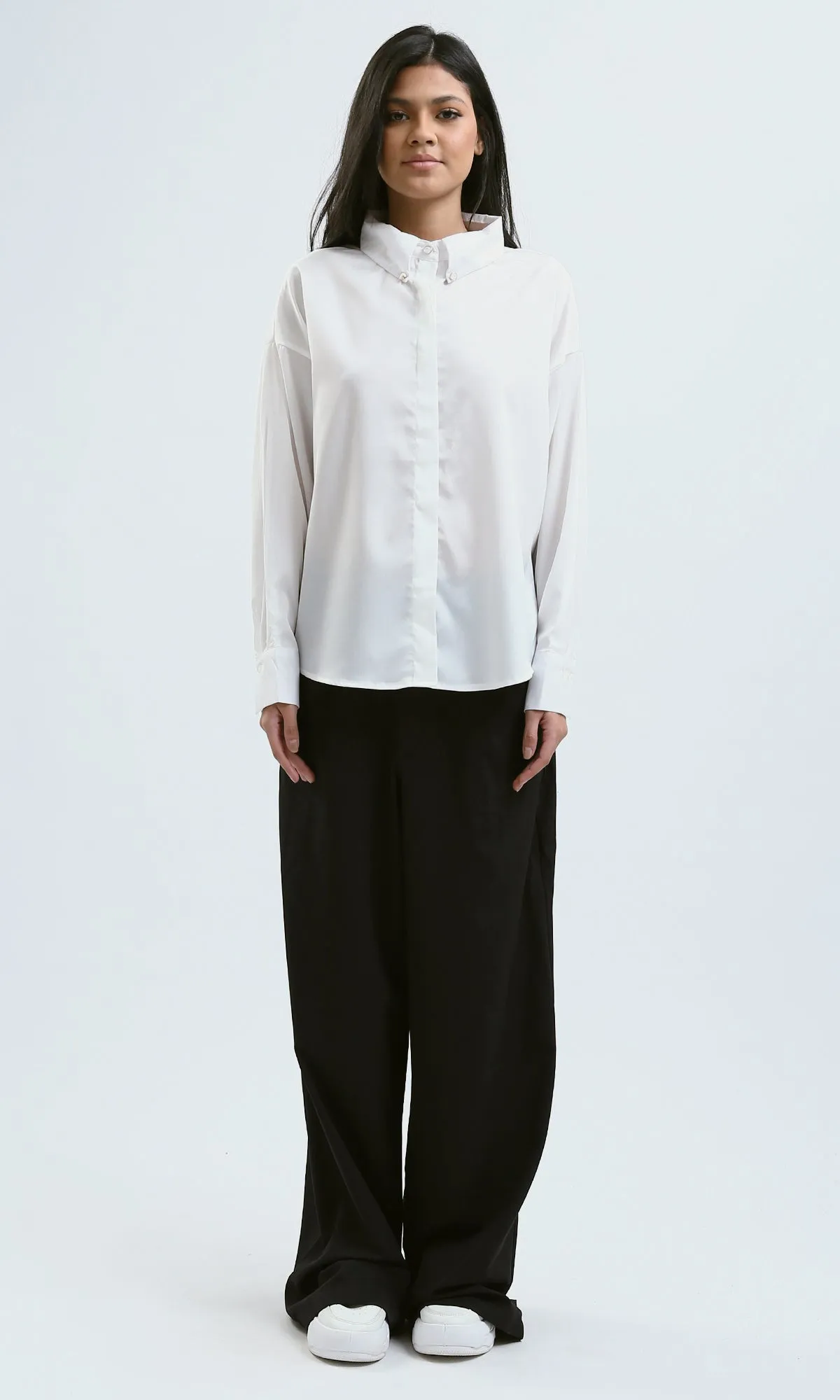 O183093 Long Sleeves Solid White Shirt With Hidden Buttons