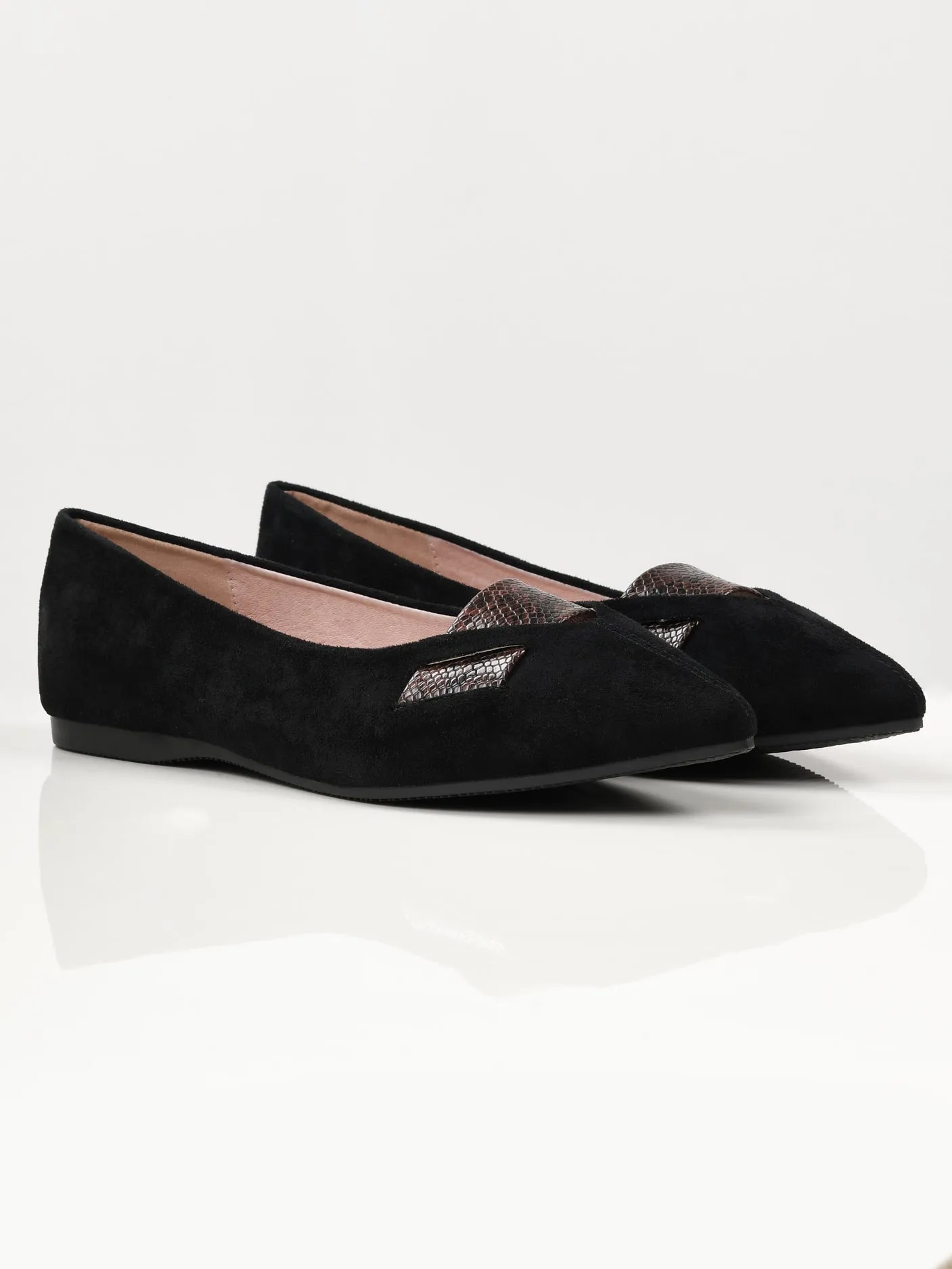 Printed Stripe Shoes - Black