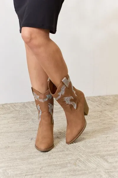 Rhinestone Cowboy Boots | Tan