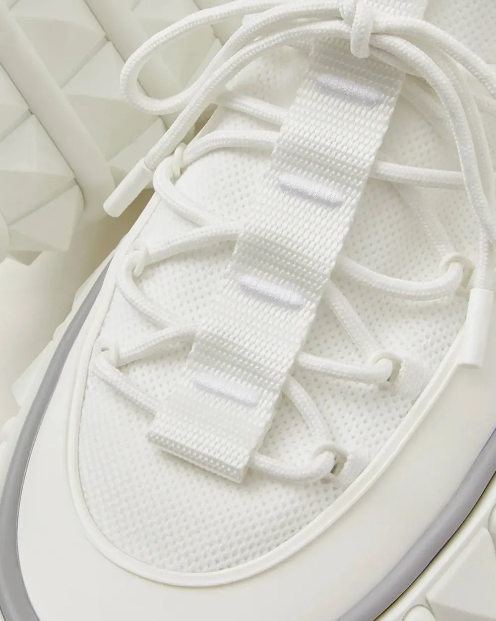 Rockstud X Light Ivory / White Low Top Sneakers