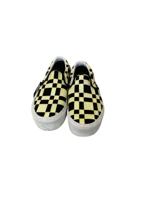 Shoes Sneakers By Vans  Size: 6
