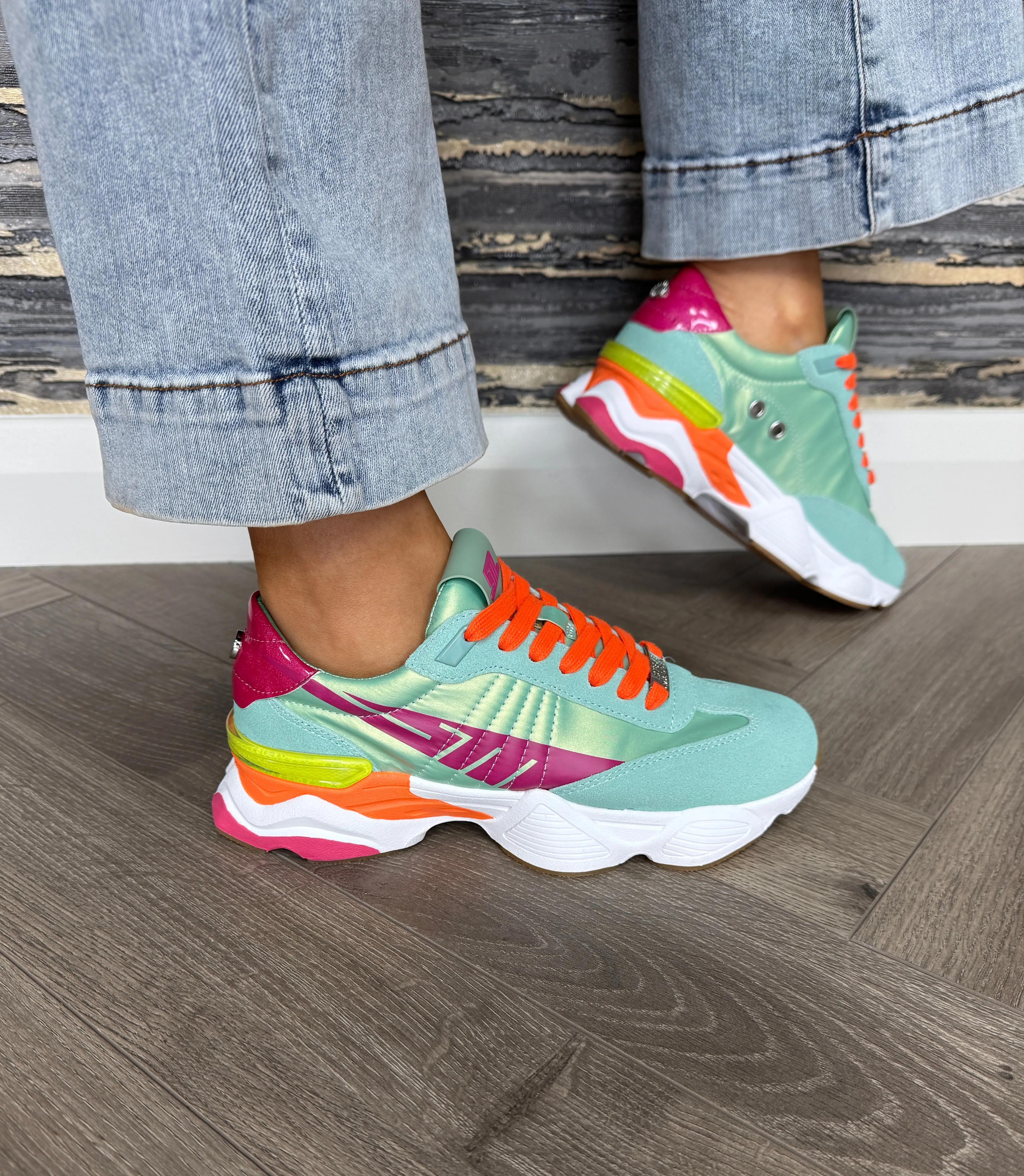 Steve Madden ‘Setback’ Lace Up Trainer With Coloured Insert - Fushsia/Mint (SM4)