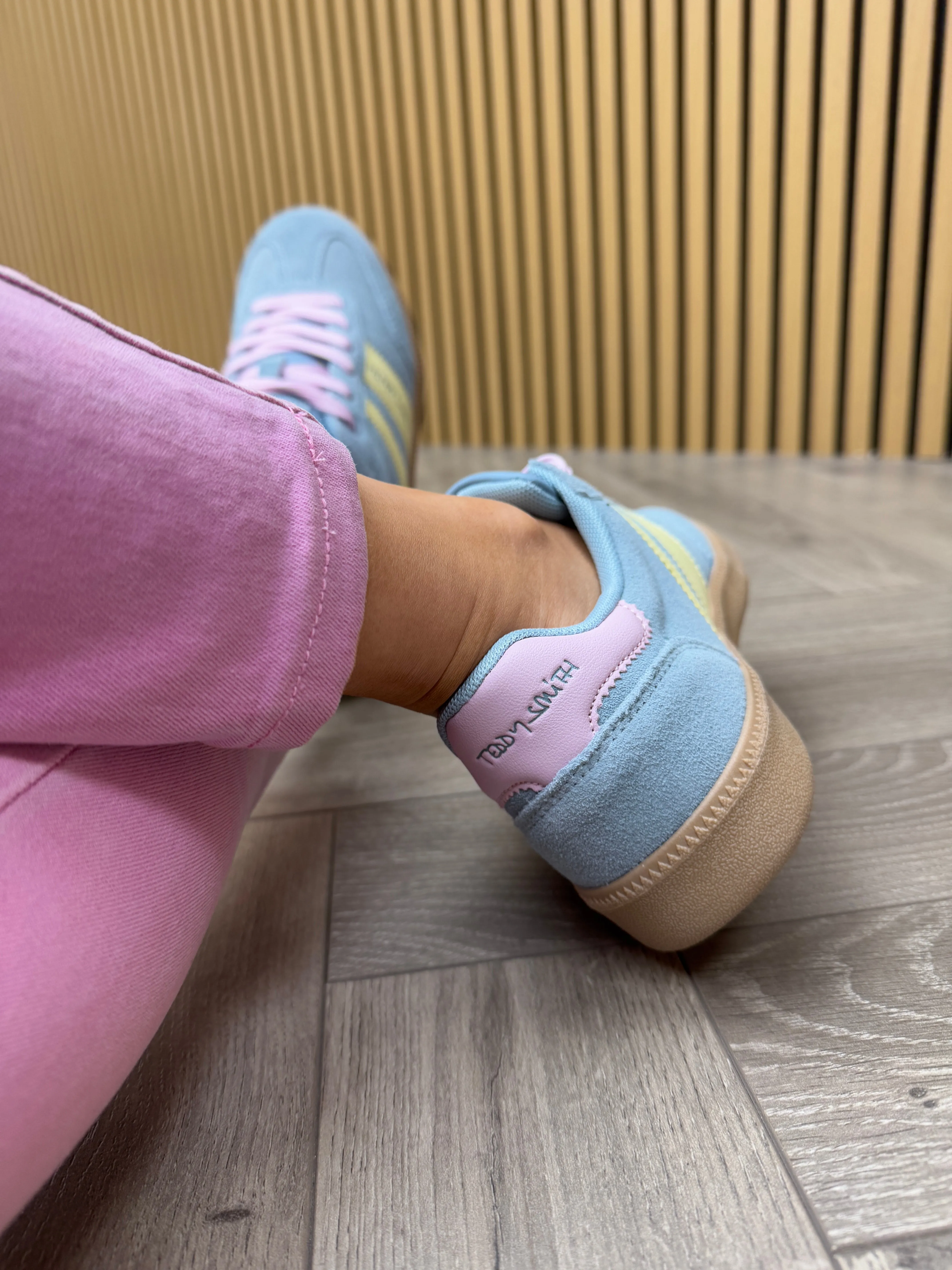 Teddy Smith (SS25) Lace Up Trainer With Gum Soles 120123 - Azul (TS6)
