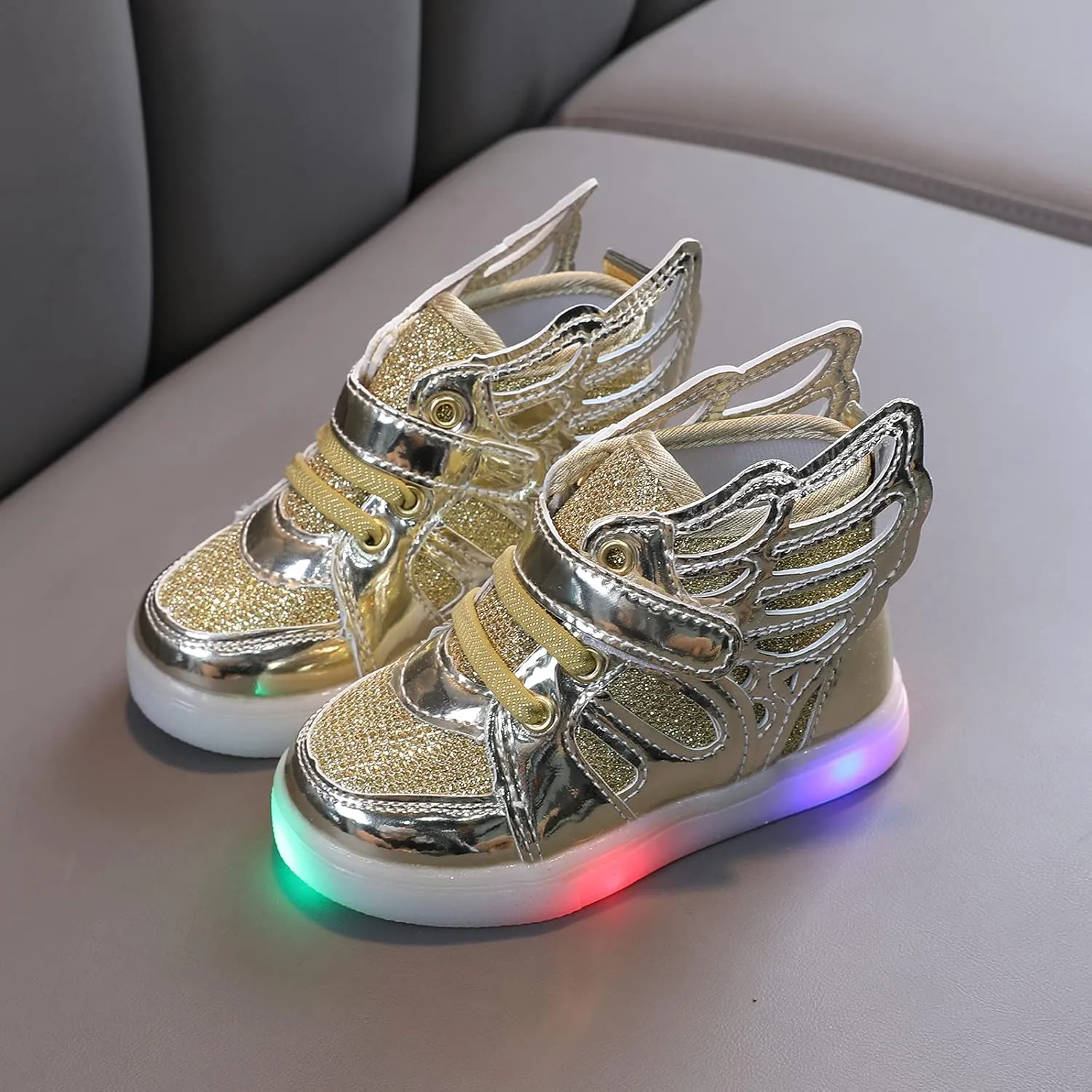 Toddler Light Up Shoes Kids High Top Walking Shoes Boys Girls LED Casual Sneakers Slip On Running Tennis Shoes