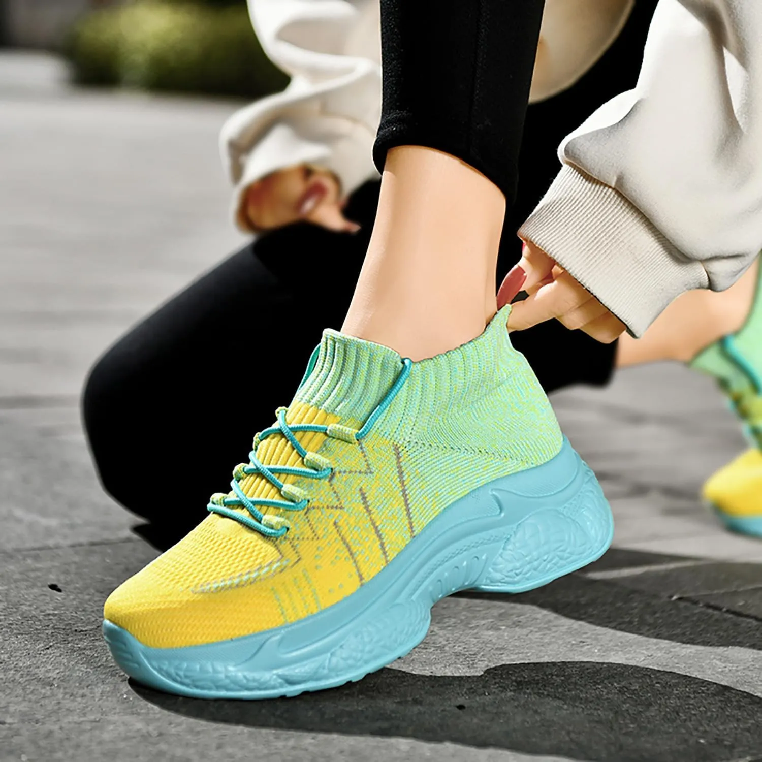 Womens Running Shoes Slip-on Walking Tennis Sneakers Lightweight Breathable Casual Soft Sole Mesh Workout Sports Shoes