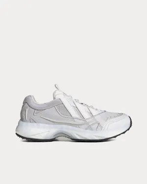 Xare Boost Grey One / Crystal White / Cloud White Low Top Sneakers