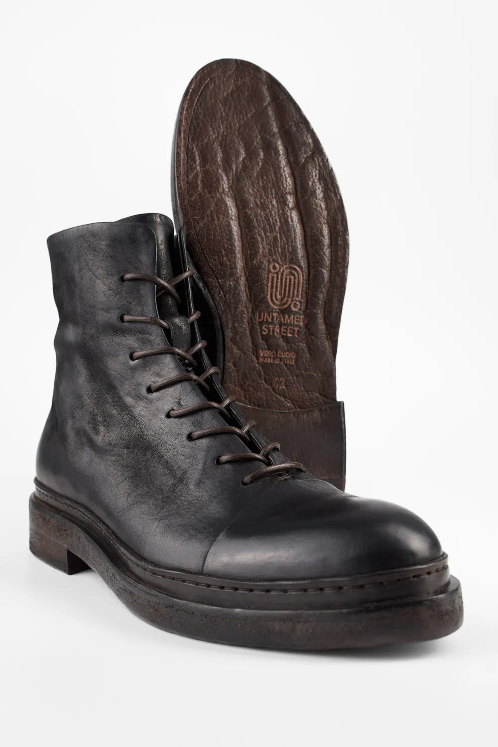 YALE matte-black welted oxford lace up boots.