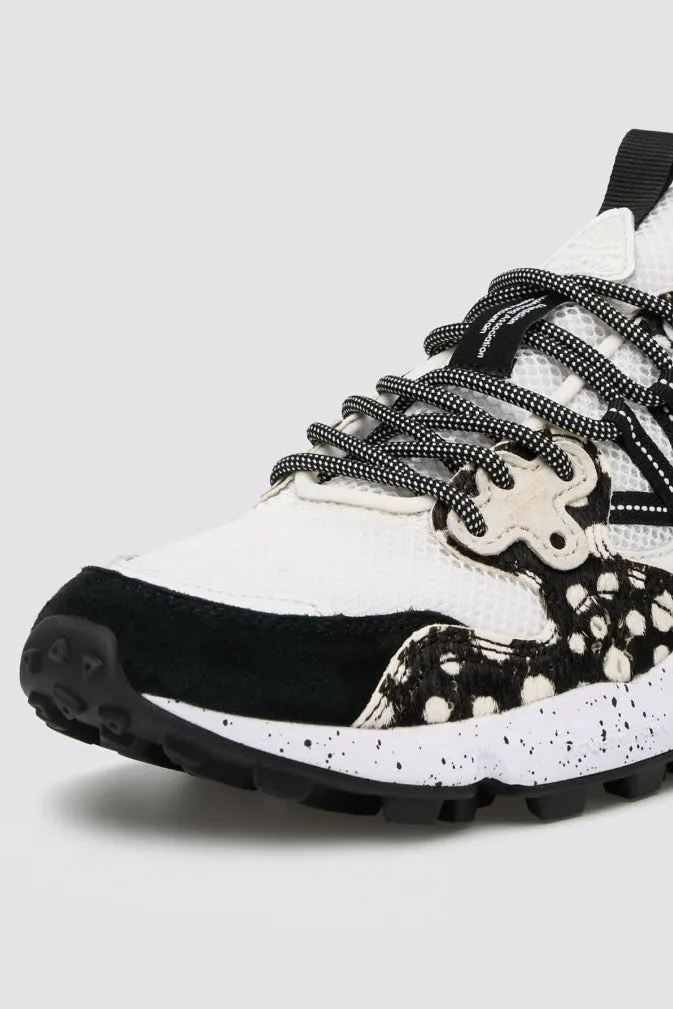 Yamano 3 Uni Black and White Trainers