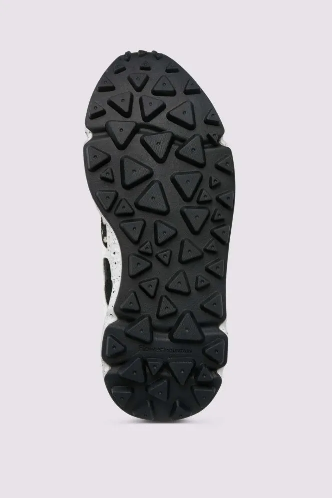 Yamano 3 Uni Black and White Trainers