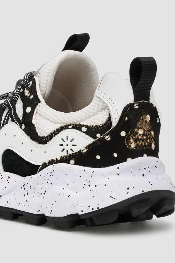 Yamano 3 Uni Black and White Trainers
